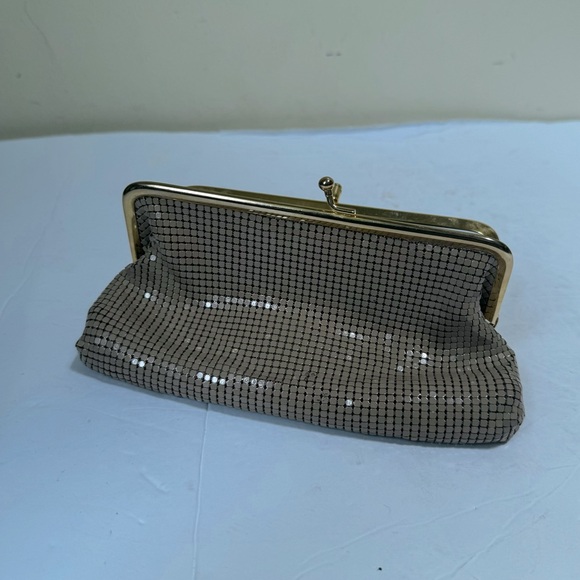 Bueno Vintage 80s Metal Mesh KissLock Clutch Bag 3 Section Makeup Formal Neutral - Picture 15 of 15